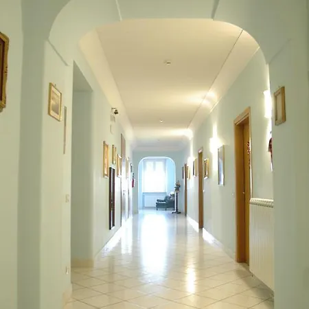 Gasthuis Casa Religiosa Per Ferie Ancelle Del Santuario