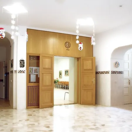 Gasthof Casa Religiosa Per Ferie Ancelle Del Santuario